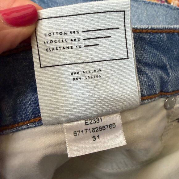 AYR The Day Off Denim Jean Shorts Mom's Pool Womens Size 31 Frayed Hem Stretch - Picture 8 of 10